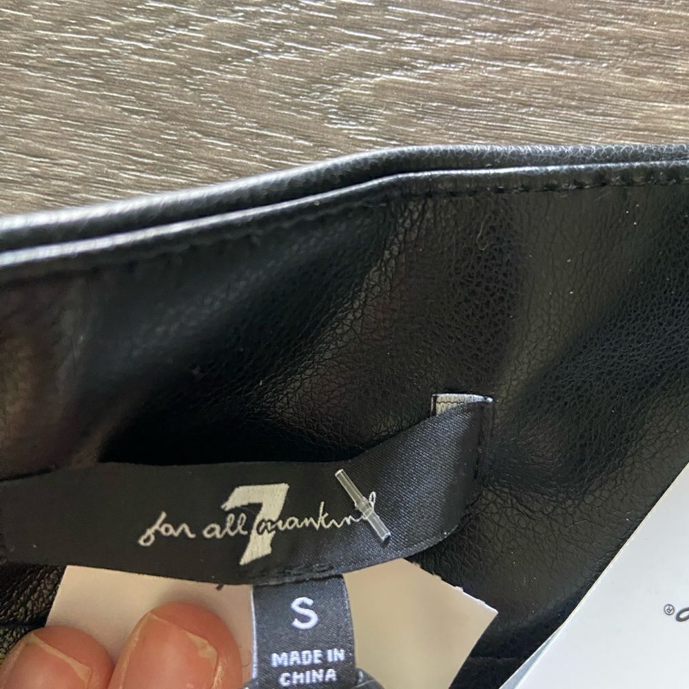 7 For All Mankind Faux Leather Shorts - Picture 4 of 5